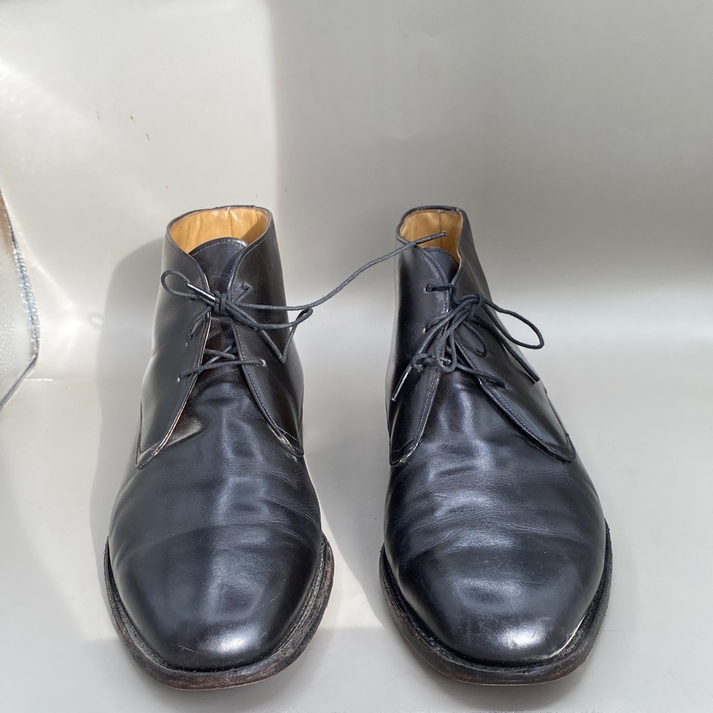 Johnston & Murphy Black Chukka Boots (LOT 411)